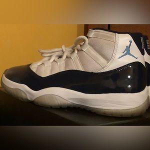 Size 8.5 - Jordan 11 Retro Win Like '82 2017 LISTENING TO OFFERS AS WELL